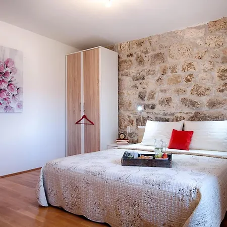 公寓 Villa Stone