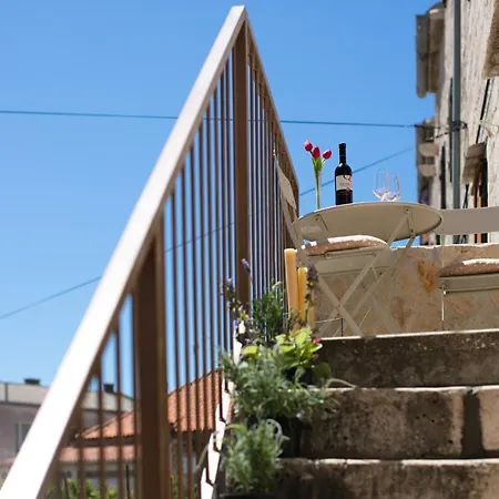 Villa Stone * Komiža