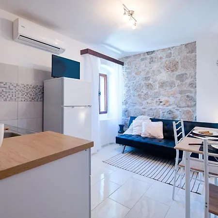 Villa Stone Appartement *